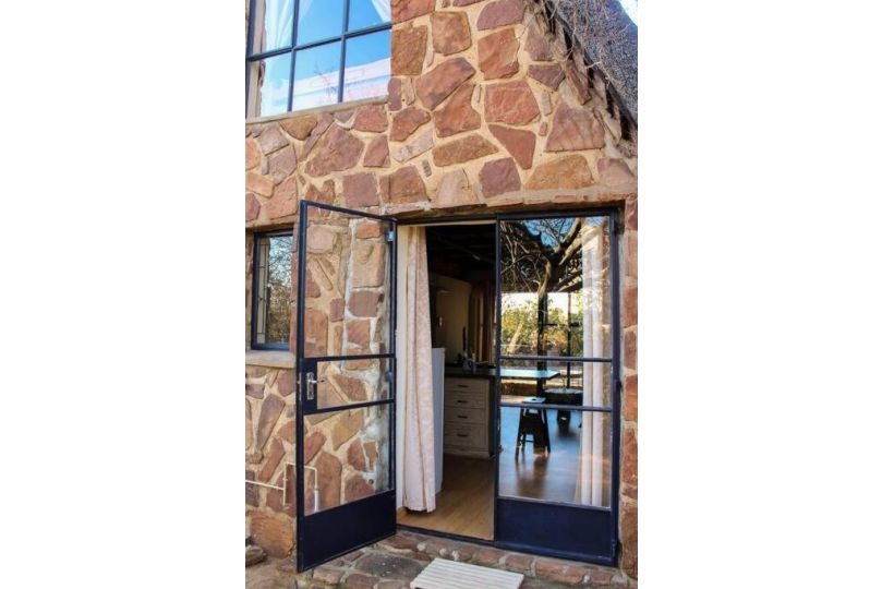 Entire Eco Home, Magaliesburg Apartment, Buffelspoort - imaginea 16