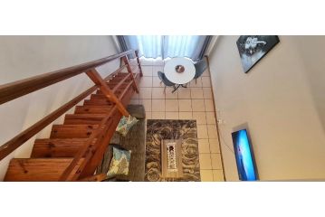 Entire Loft on Lunnon St, Hillcrest/Hatfield Apartment, Pretoria - 4