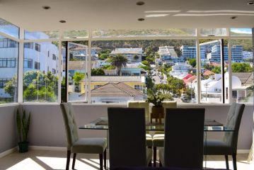 ERF927 High Level Rd, Sea Point Apartment, Cape Town - 2