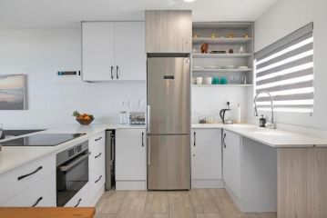 Escape to a Coastal Oasis Apartment, Umdloti - 4