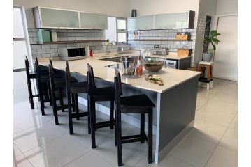 Escape to a Seaside Sanctuary - vayKZN Umdloti Apartment, Umdloti - 3