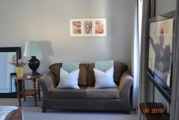 Esme Road Apartment, Cape Town - 5