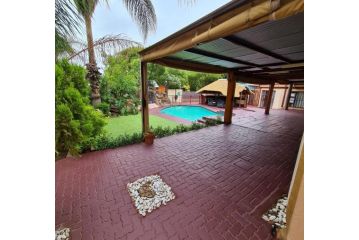 Ethen Guesthouse Guest house, Polokwane - 1