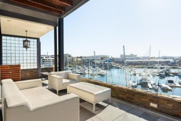 Exclusive V&A Marina Penthouse with 360Â° Views Apartment, Cape Town - 3