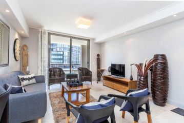 Executive 1 Bedroom in Canal Quays Apartment, Cape Town - 4