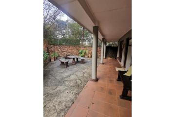 Executive Spa Getaway Apartment, Hartbeespoort - 3