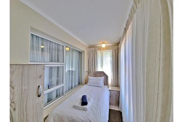 Fairway Holiday Accommodation Apartment, Hermanus - 3