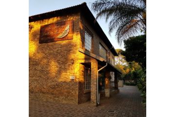 Falling Feather Inn Guest house, Pretoria - 4