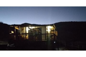 Romantic Cottage at Farm Kleine Windpompie Apartment, Barrydale - 4