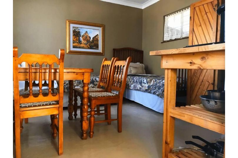 Farm stay at Rosemary Cottage on Haldon Estate Farm stay, Bloemfontein - imaginea 3