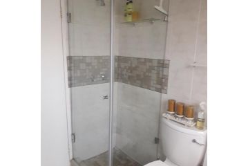 Farrarmere, Benoni, 1 person, Erica's Guest house, Benoni - 5