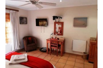 Feather Tree Bed and breakfast, Centurion - 1