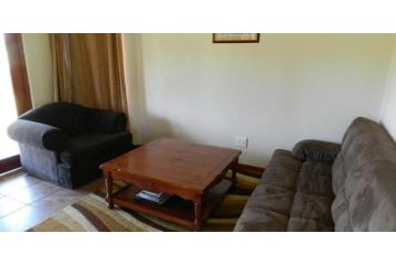 Field and Stream Apartment, Dullstroom - 4