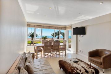 First floor with beautiful sea view Apartment, Cape Town - 1