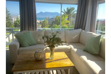 5 Options Guest house, Bloubergstrand - 2