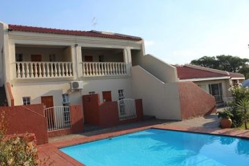 Flamboyant Guest Lodge Bed and breakfast, Johannesburg - 2