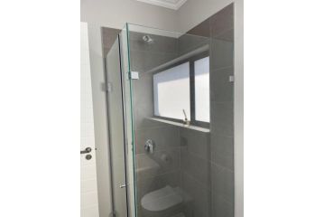 Flat 14 Block 6 Bellamare Apartment, Port Elizabeth - 4