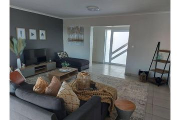 Flower Route House Guest house, Langebaan - 5