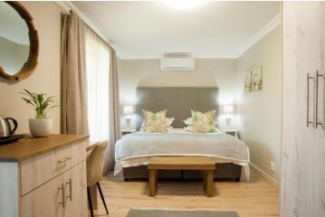 Four Palms Accommodation Guest house, Durbanville - 1