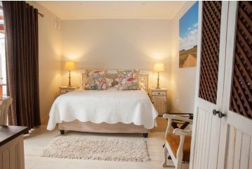 Four Palms Accommodation Guest house, Durbanville - 3