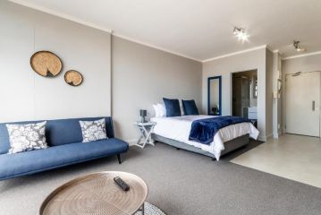 Four Seasons City Apartment - City Views-Netflix-Parking-Gym + Pool Apartment, Cape Town - 4