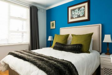 Spectacular 5 Bedroom Sea Point Villa w Netflix Villa, Cape Town - 2