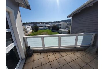 Friendz Self Catering Guesthouse Apartment, Knysna - 2