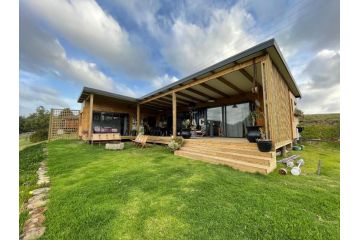 Funky 2 bedroom container house Chalet, Knysna - 2