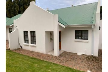 Gable Cottages No.4 Clarens Apartment, Clarens - 2