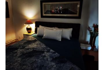 Galaxy Sleep And Go Rooms Goodwood Guest house, Cape Town - 2