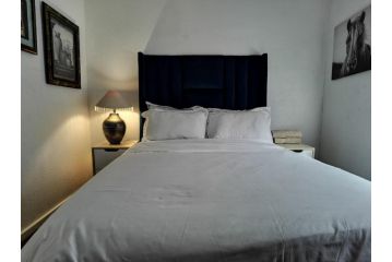 Galaxy Sleep And Go Rooms Goodwood Guest house, Cape Town - 5