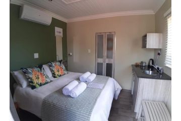 Gathering Guesthouse - Aloe room Apartment, Bloemfontein - 2