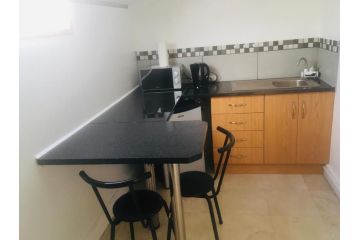 Gem Quays Waterfront one Bedroom Apartment, Knysna - 5