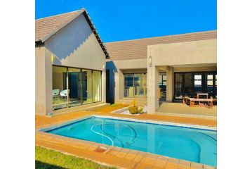 872 on Samantha Guest house, Hartbeespoort - 2