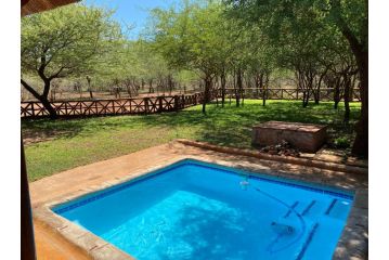 Genet House Holiday Home Guest house, Marloth Park - 3