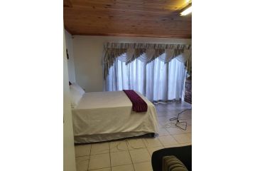 Genie's Nest JBay Flat 1 Apartment, Jeffreys Bay - 5