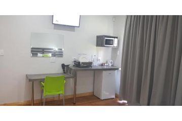 George Executive Suites Apartment, George - 5