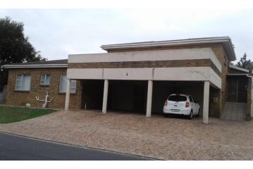Getaway Self-Catering Tyger Valley Apartment, Durbanville - 2