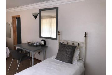 Glenmore Guesthouse Guest house, Bloemfontein - 1
