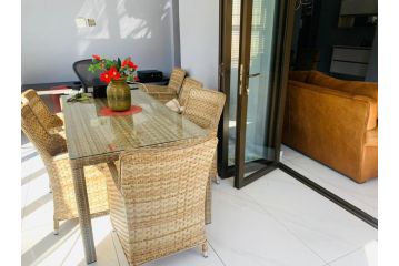 Pfulo Luxury House Villa, Midrand - 3