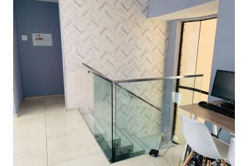 Pfulo Luxury House Villa, Midrand - 1