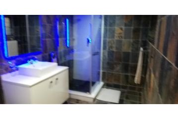Gold Crest Guesthouse Guest house, Roodepoort - 3