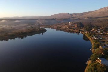 Goodswop House - Living The Breede Guest house, Malgas - 3