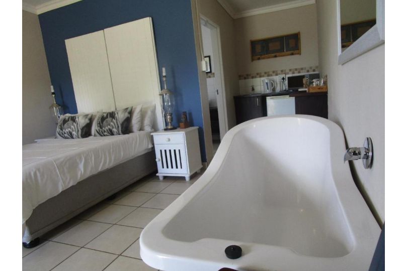 Goose Hill Wedding & Guest Farm Apartment, Bloemfontein - imaginea 16