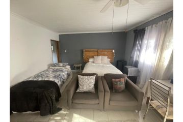Gouveia Apartment, Bloemfontein - 4