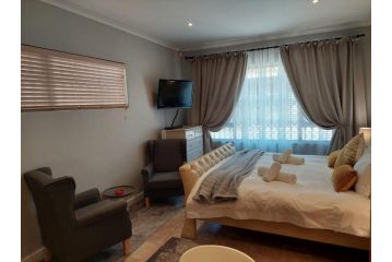 Graphite Luxury Apartment, Cape Town - 1