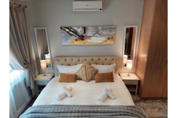 Graphite Luxury Apartment, Cape Town - 5