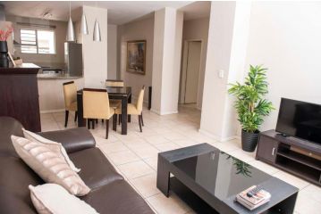 Grayston Exec Apartments Apartment, Johannesburg - 4