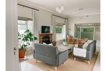 Leisure Isle Seaside Cottage Guest house, Knysna - 1